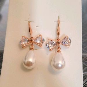 Gold plated Crystal bow Oval drop earring